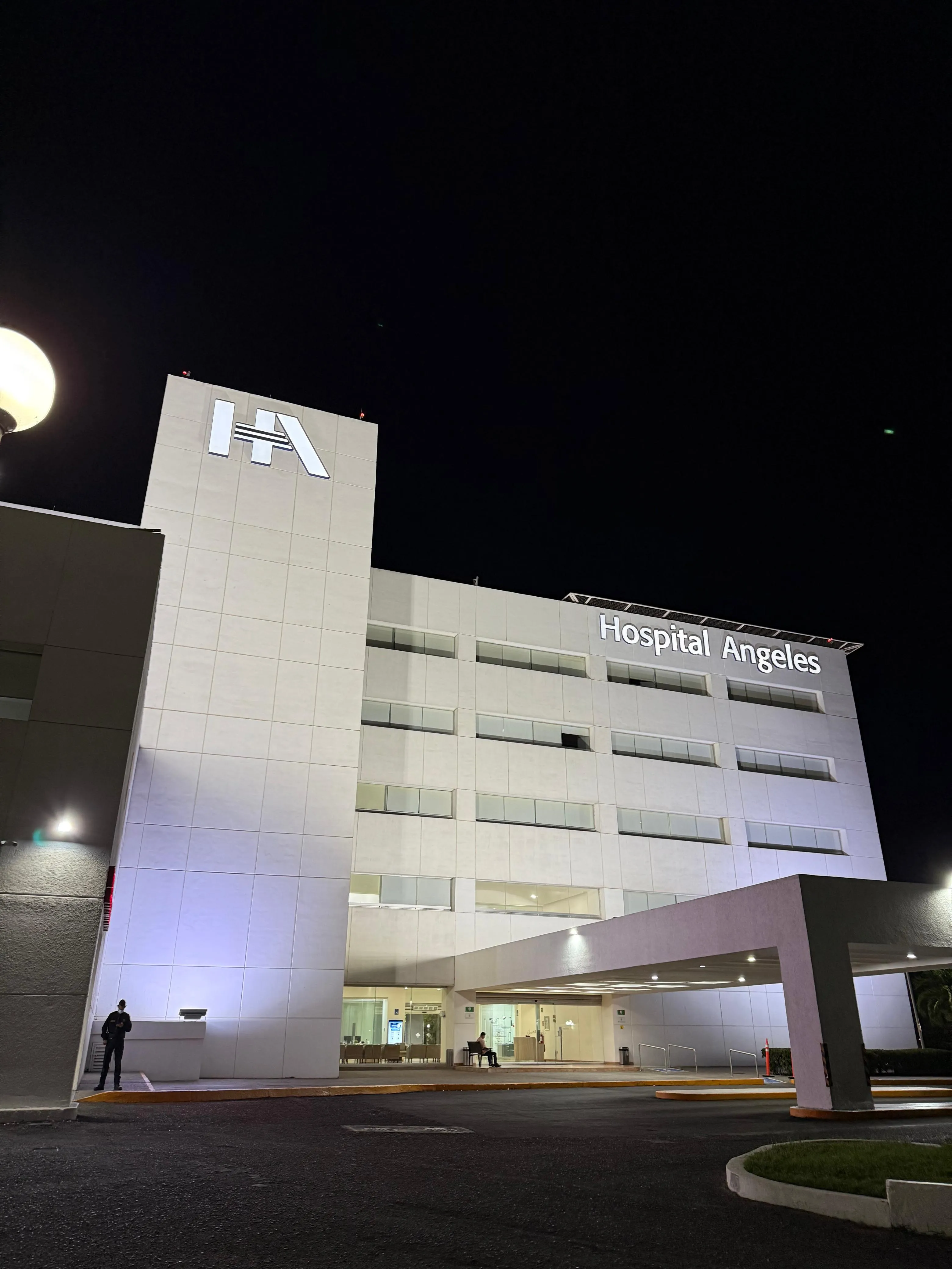 Hospital Ángeles Culiacán, consultorio del urólogo Dr. Miguel Sandoval